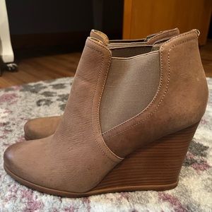 Audrey Brooke “Cindy” wedge bootie